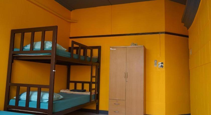 Oyo 730 Meedee Hostel Bangkok Exterior photo